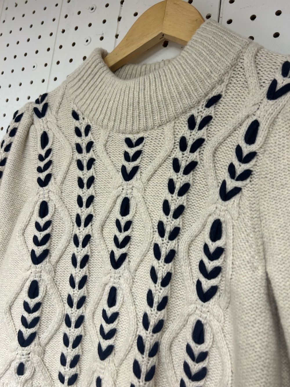 Rails Addy Cable Knit Short-Sleeve Mock Neck Sweater with Navy Eyelet Detail - Picture 4 of 6
